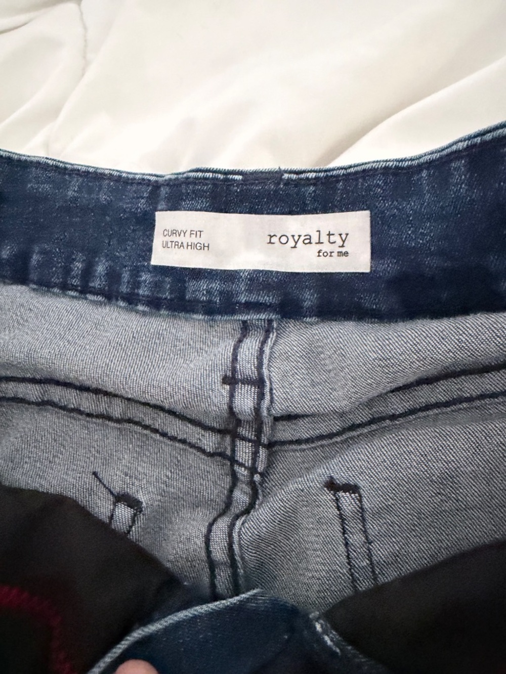 Curvy Fit High Rise Jeans - Picture 2 of 2